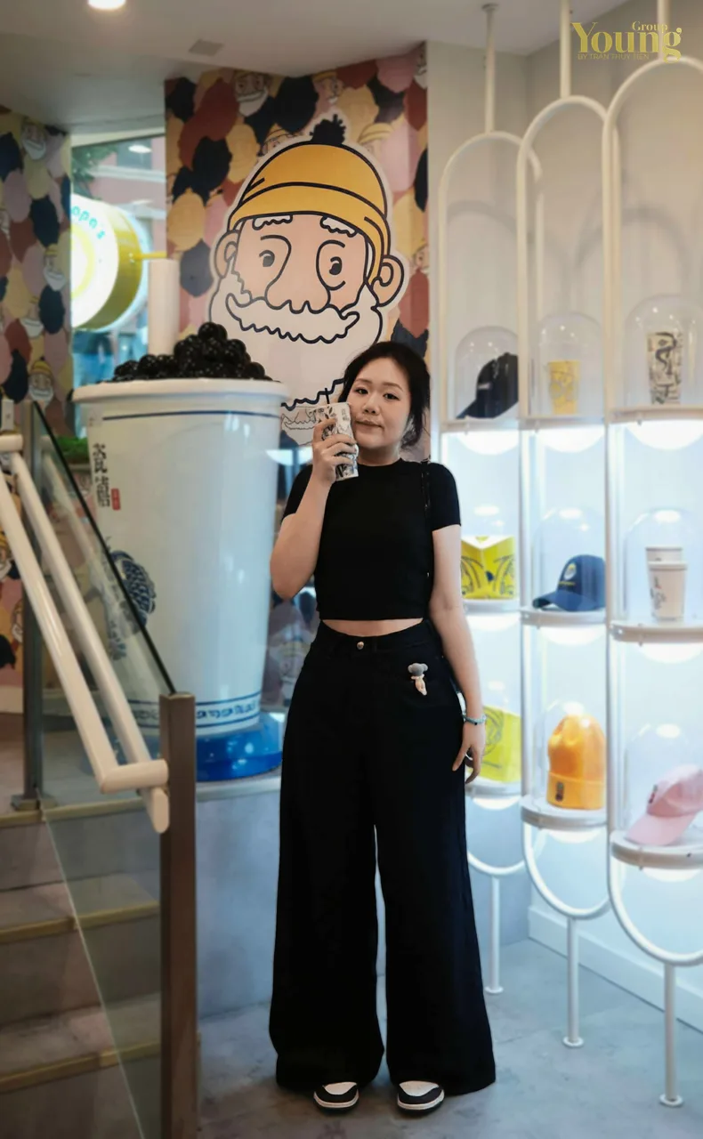 Chị Hanh Bui trước và sau khi giảm 70 pound, ảnh sau